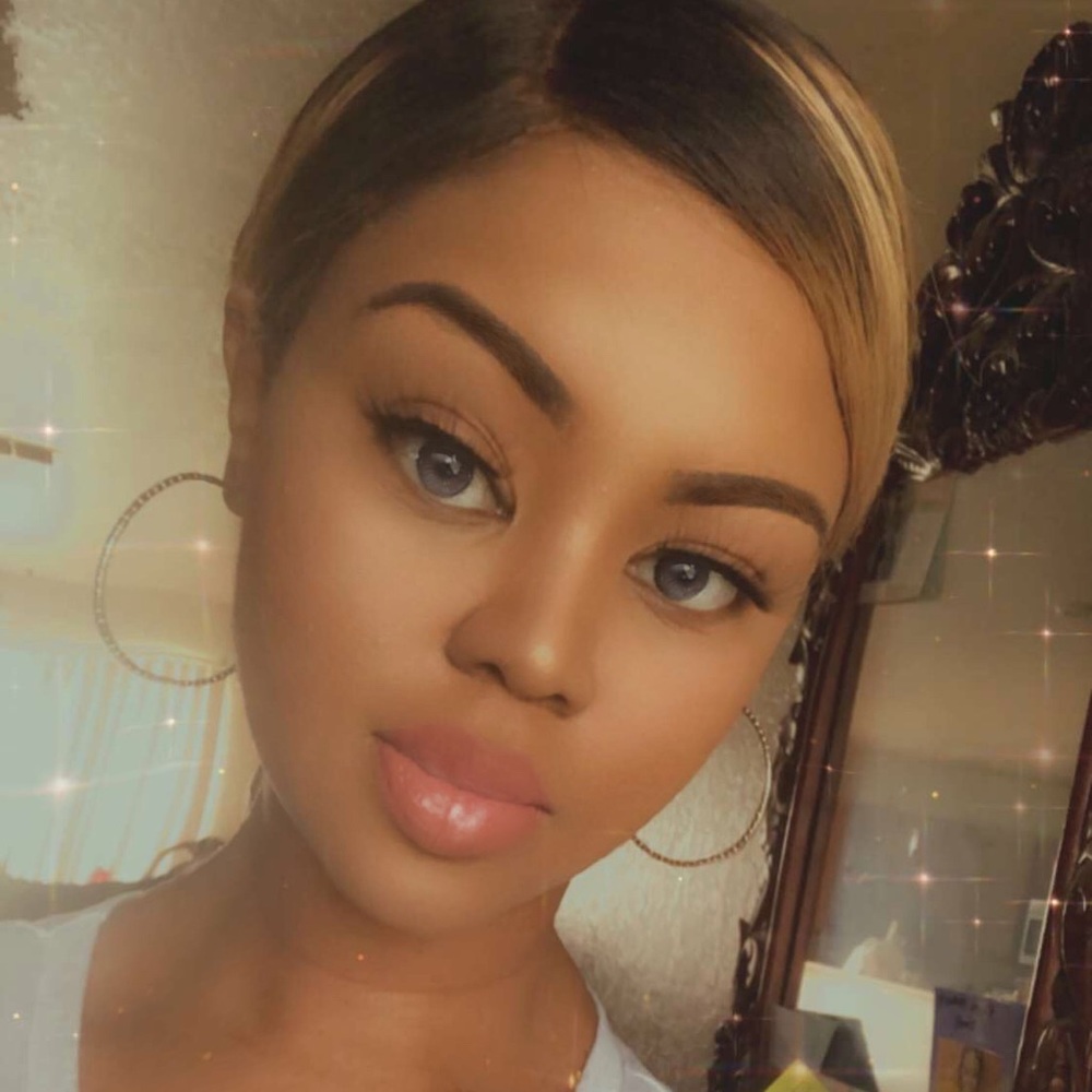 Meet your Posher, Carline
